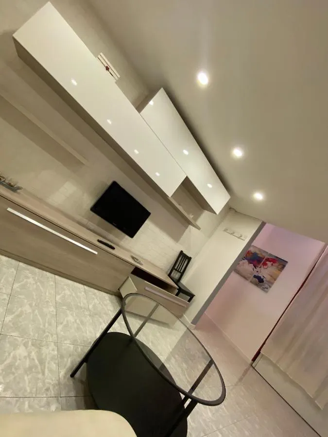 My Home Station ナポリ アパート